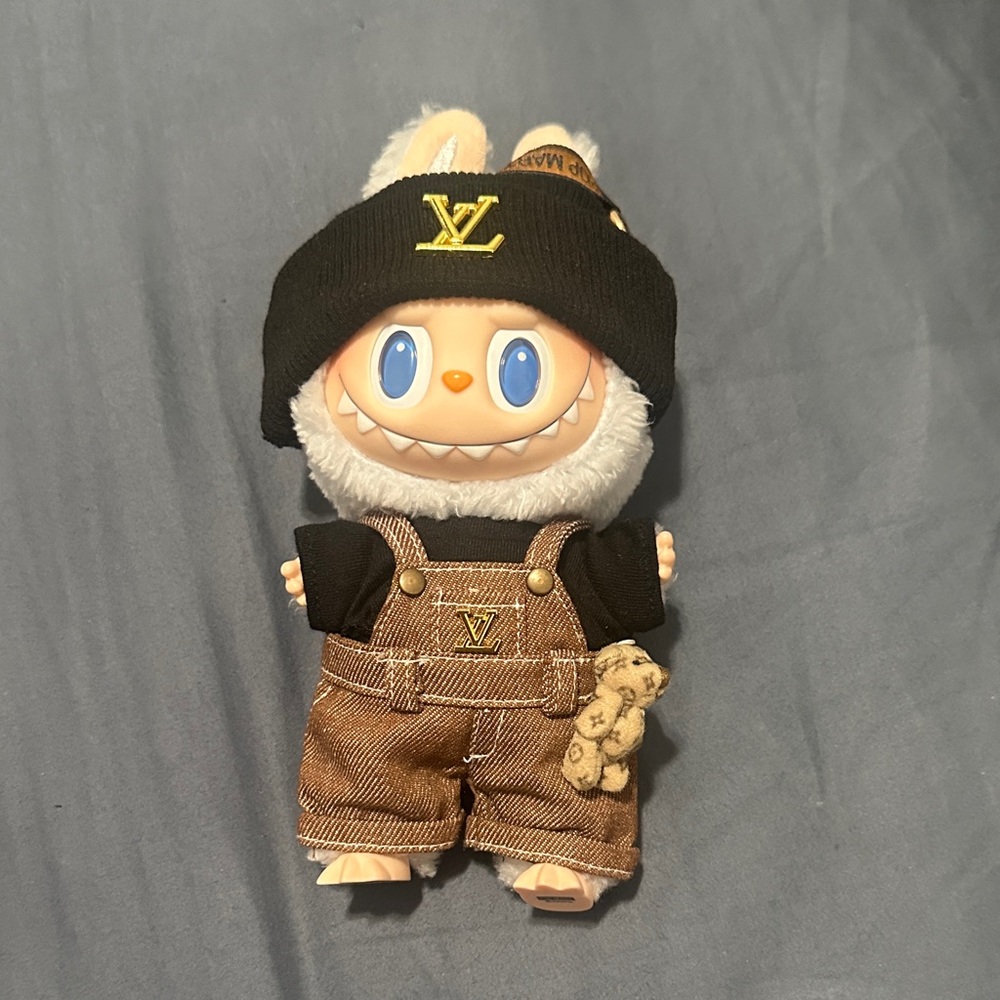 Labubu LV Clothing - Picture 3 of 4